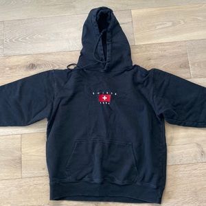 Brandy Melville black sweatshirt Suisse